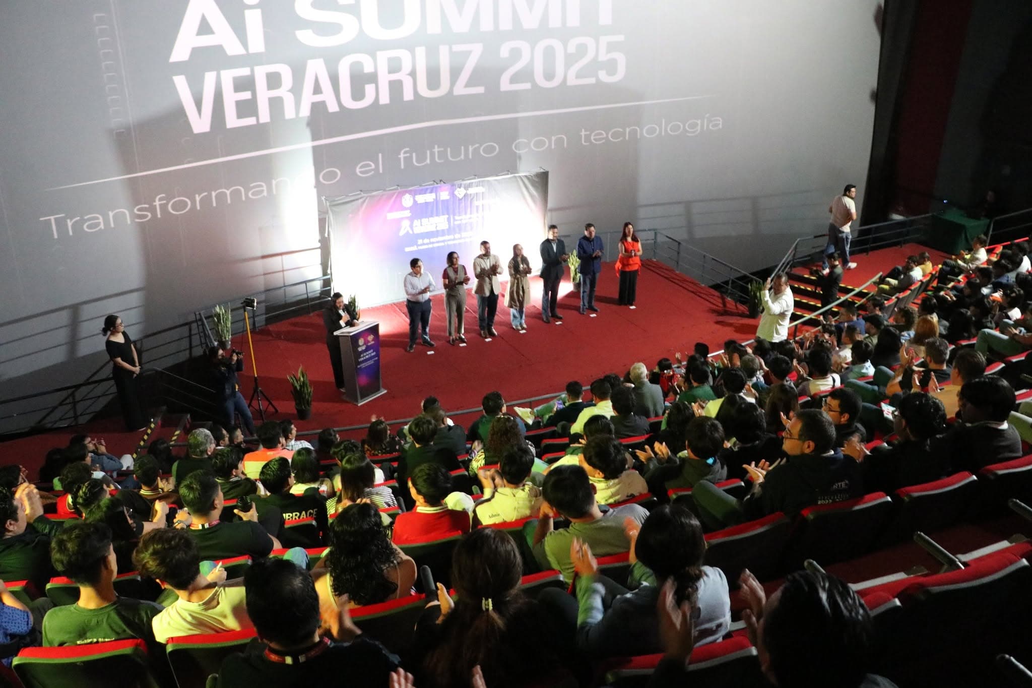 Momento del AI Summit Veracruz 2025